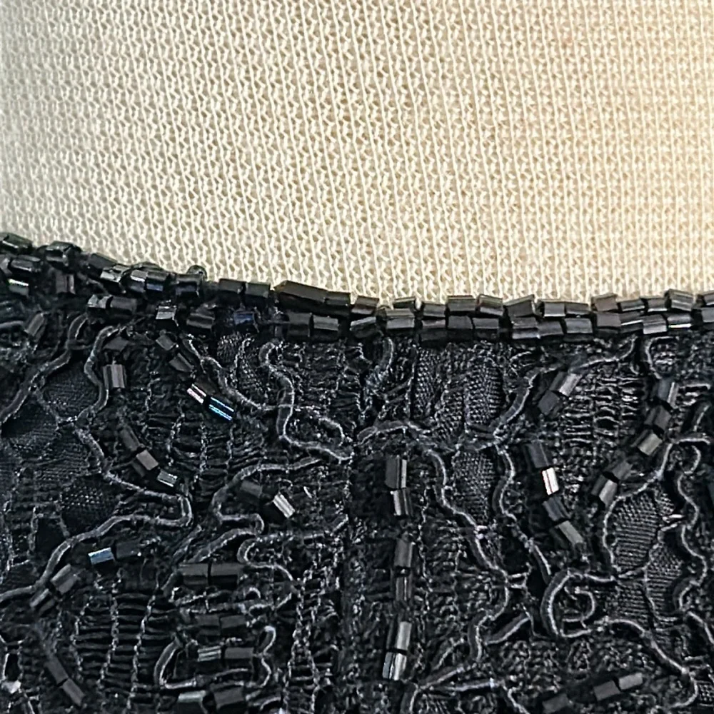 Carmen Marc Valvo for Henri Bendel gorgeous Black lace beaded evening jacket sz8 - Picture 8 of 16